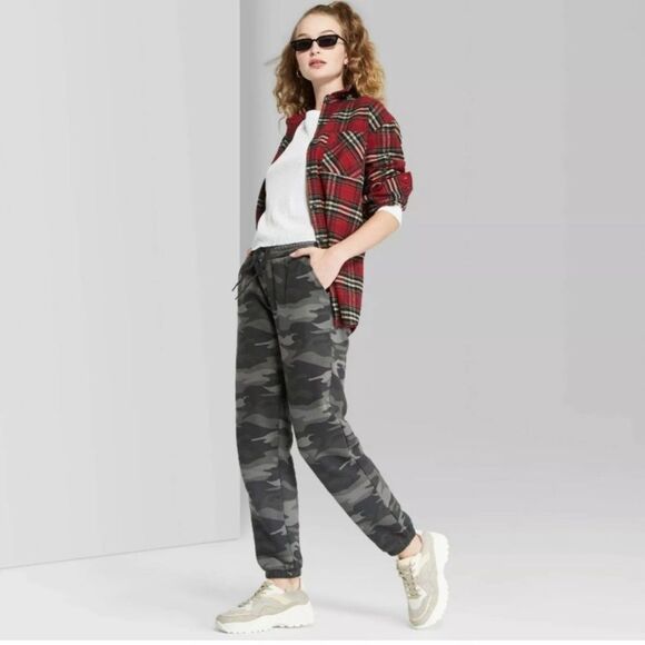 NWT Camo High Rise Waist Fleece Sweatpant Jogger Pant Sz S Wild Fable - Picture 3 of 11